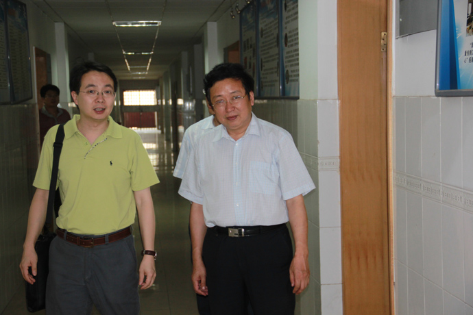 天津科技大学副董事长王硕教授莅临公司指导工作