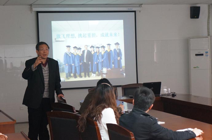 “食源多糖在抗氧化、抗炎和抗肿瘤中的分子机制”讲座在公司召开