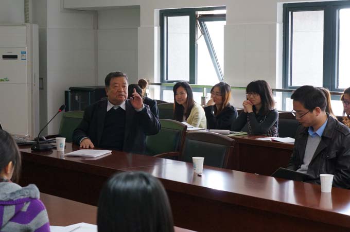 原南京经济学院经理靳祖训教授回学院指导工作