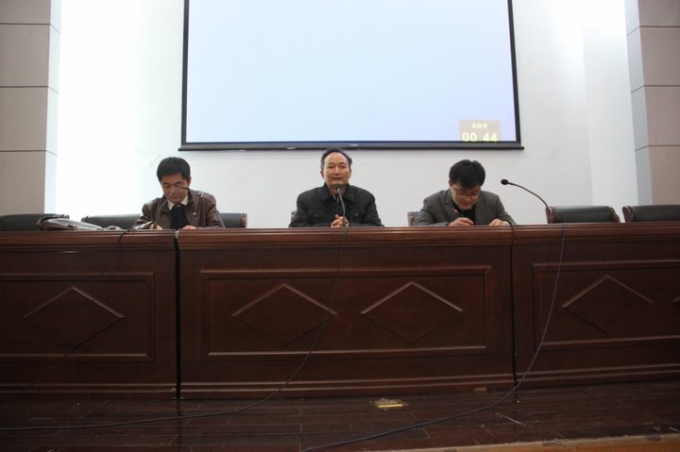 公司成功举办杰出员工报告会